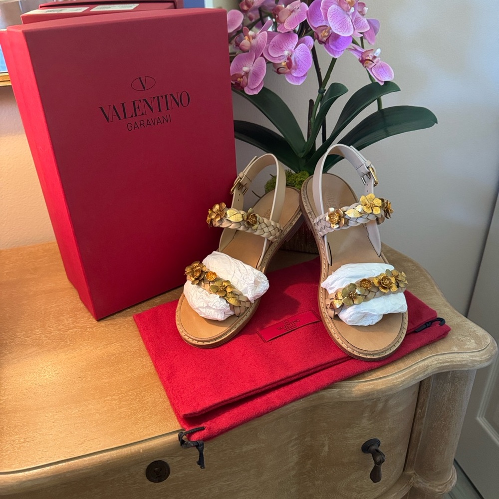 Valentino Garavani Tan Leather  Strap Sandals with Gold Metal Floral Detail